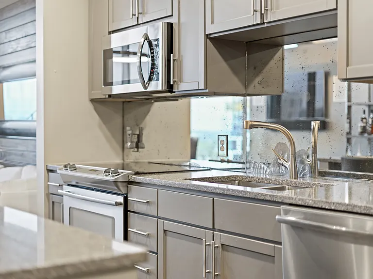 1212 Laurel St #2114 — Photo 5