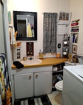 3rd image of 880 E F St Space 28