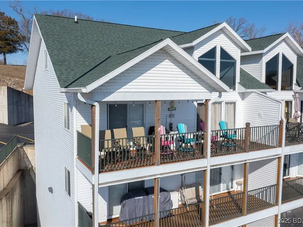164 Park Place Ln #4E, Kaiser, MO 65047