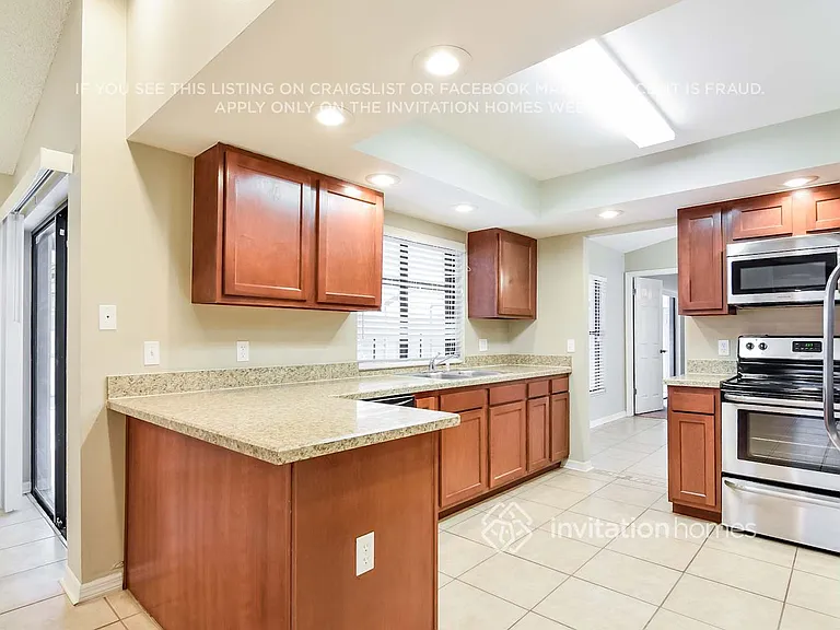 2537 Arborwood Dr — Photo 8