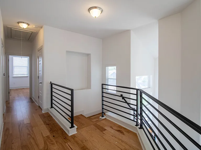 7111 Mowbray St — Photo 18