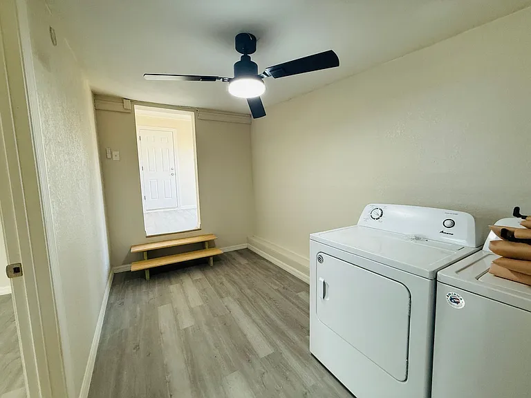 4010 Miramar Way S — Photo 5