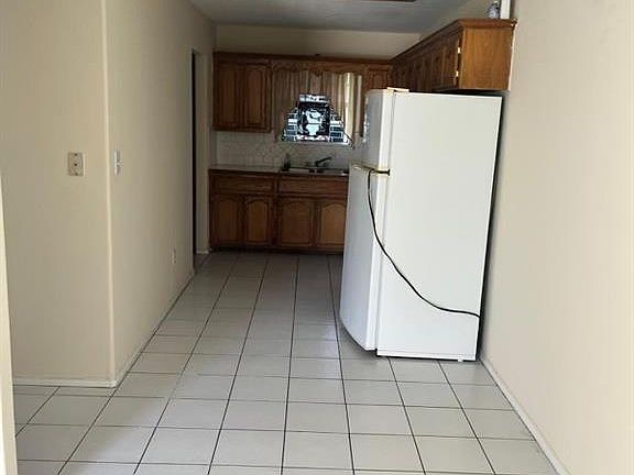 4th image of 408 N Dunlap Ave