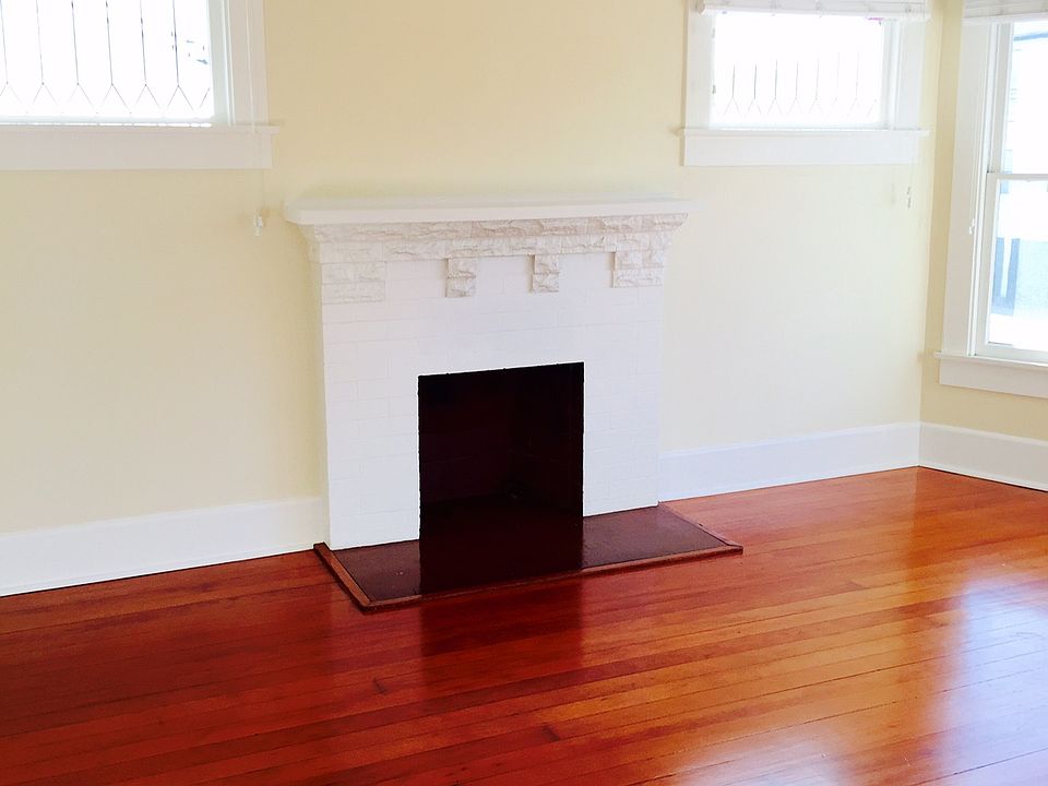 1st image of 229 Ivy St