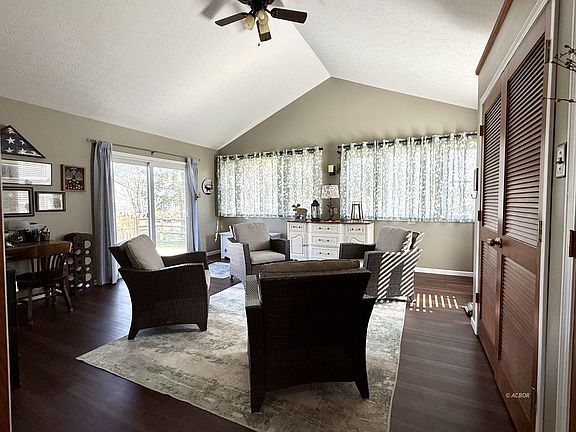 5th image of 7745 Lemaster Rd