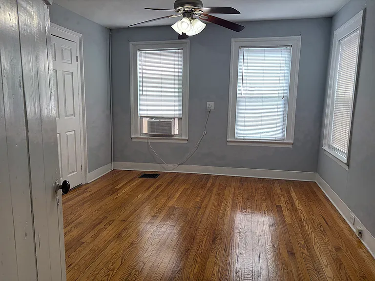 512 Chapel St #1R — Photo 7