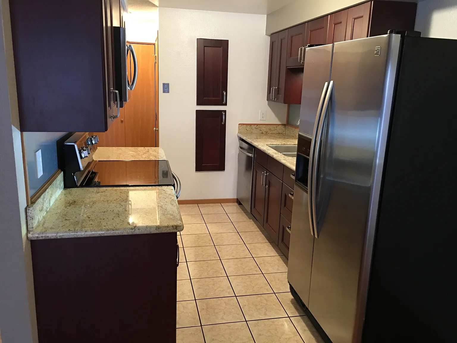 2 bed, 1.5 bath, 1240 sqft, $2,350 — Photo 4