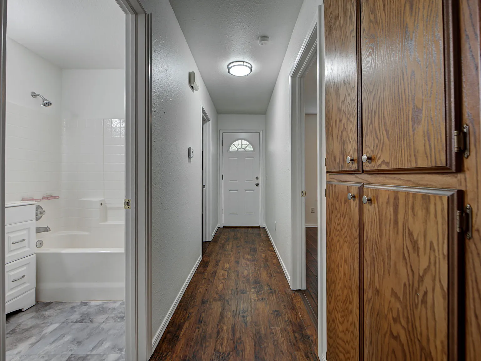 109 East Hayes Street - 1 — Photo 2
