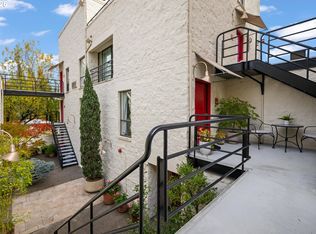 1907 NW Hoyt St, Portland, OR 97209