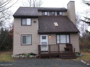 6413 Marvin Gdns, Tobyhanna, PA