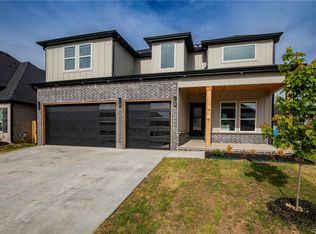 360 Rainforest Loop, Centerton, AR 72719