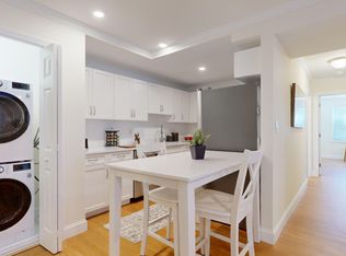 1 Burke Dr #2, Canton, MA 02021