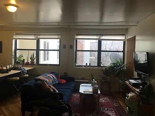 Rented by R New York | media 26