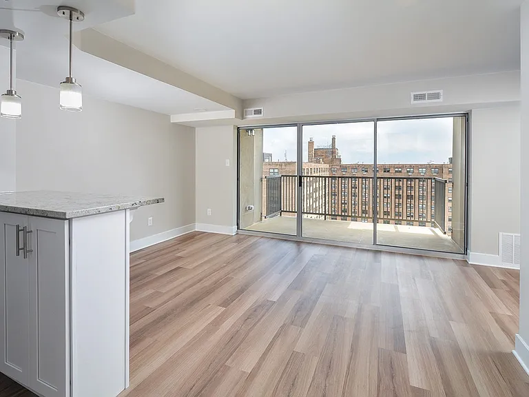 Penthouse Unit 1508