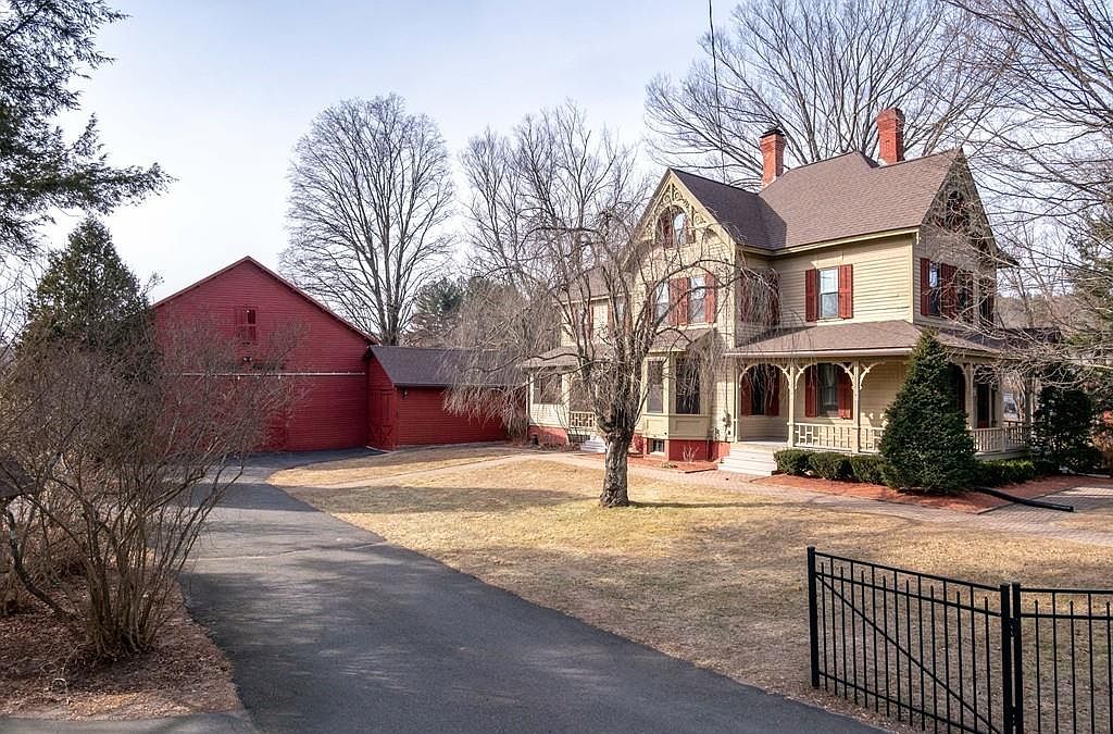 14 East St, Southampton, MA 01073 Zillow