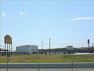 1st image of 3123 N Highway 175