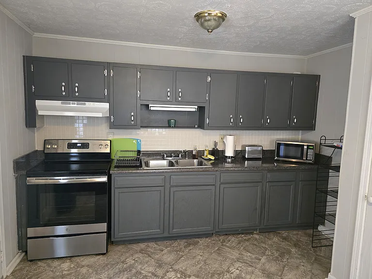 248 Scott St NW — Photo 40