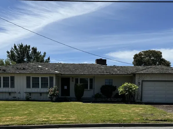 2147 Queens Ln, San Mateo, CA 94402
