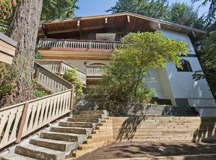 295 Bayview Rd, Lions Bay, BC V0N2E0