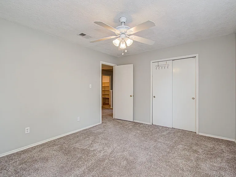 16126 Coleburn Dr — Photo 22