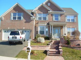 202 Tremain Rd, Bensalem, PA 19020