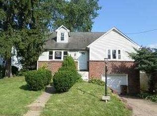 1349 Edgewood Ave, Abington, PA 19001