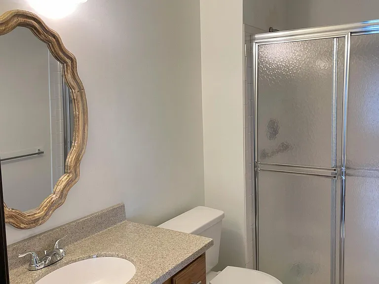 19257 Surrey Ln — Photo 6