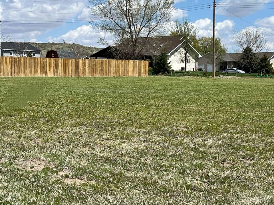 1st image of 851 Cobbler Ln.