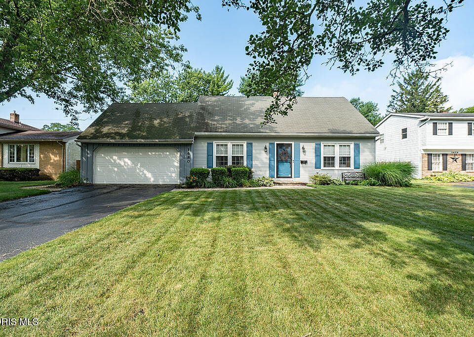 1st image of 1680 Woodhurst Dr