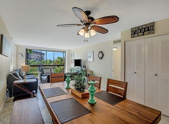 4th image of 601 Seaview Ct APT C307