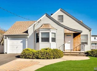 6 Lohmann Pl, Dumont, NJ 07628