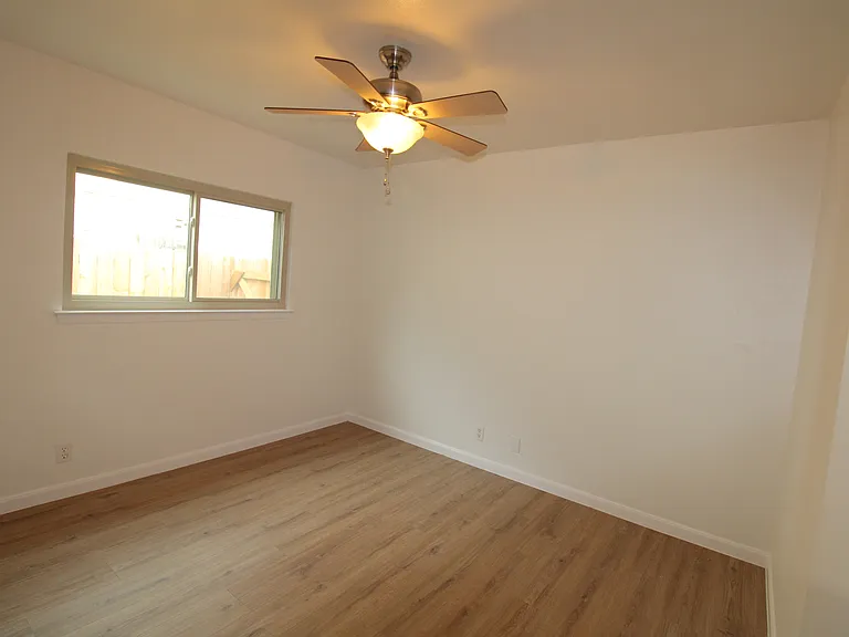 3807 Briarhaven St — Photo 12