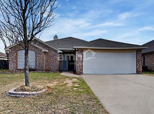529 Pine St, Crowley, TX 76036
