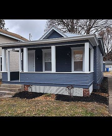 2nd image of 200 E Sanborn St