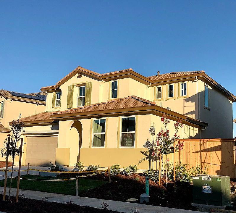 2nd image of 1417 Friendly Valley Ln
