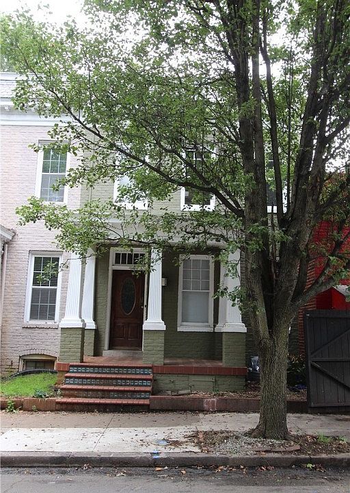 1st image of 3 Strawberry St