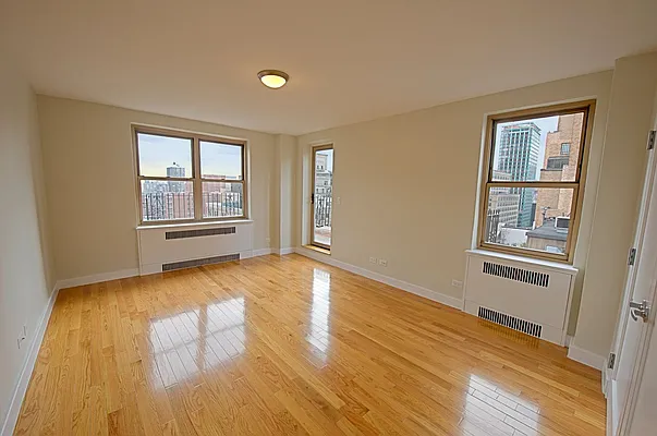 Rented by Stonehenge NYC LLC | media 39