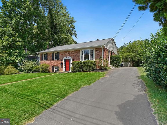2nd image of 6013 Johnson Ave
