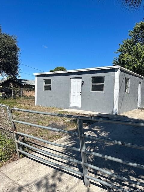 1st image of 2516 Avenue L