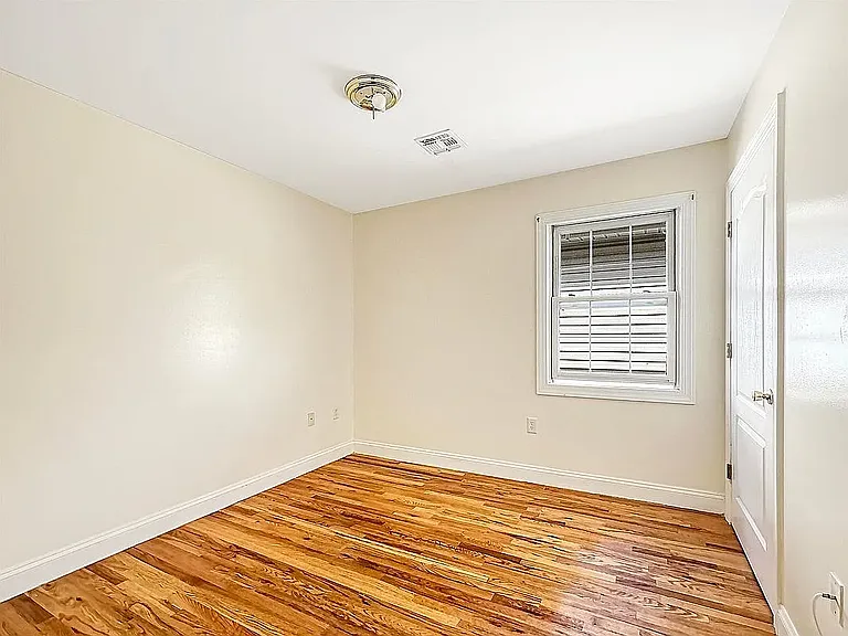 76 Dales Ave #3 — Photo 7