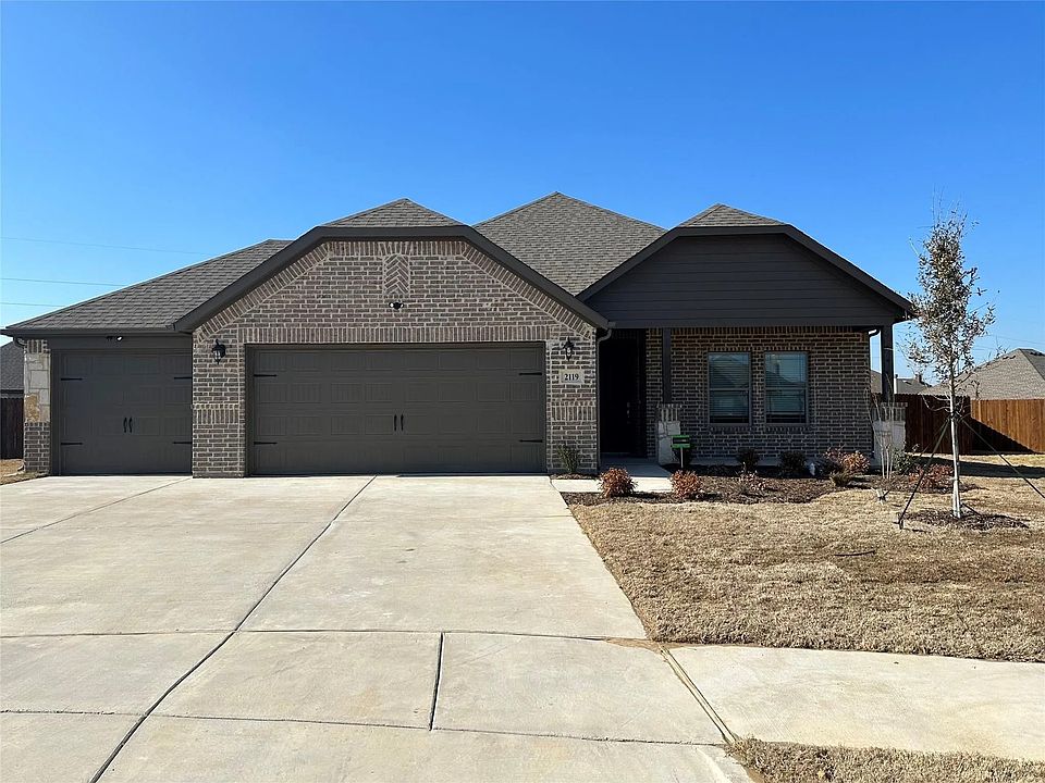 1st image of 2119 Rose Ct