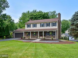 1024 Challedon Rd, Great Falls, VA 22066