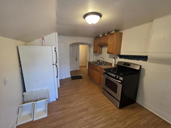 200 E Franklin St APT 3