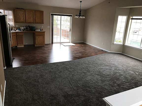 4th image of 929 N Miriam Ln