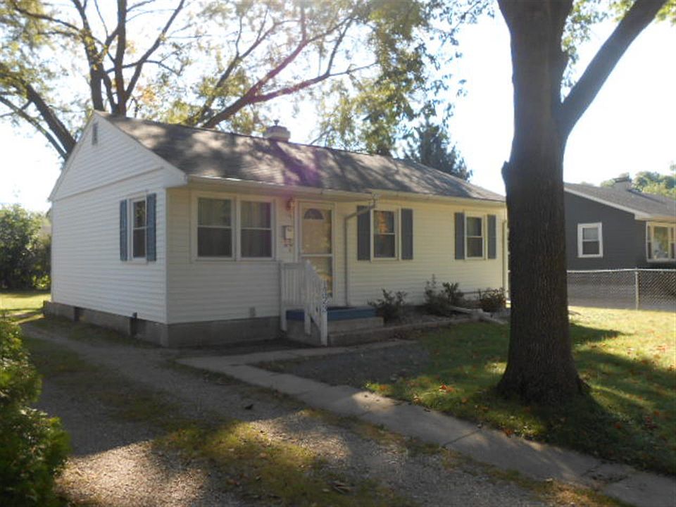 1st image of 1323 S Grant Ave