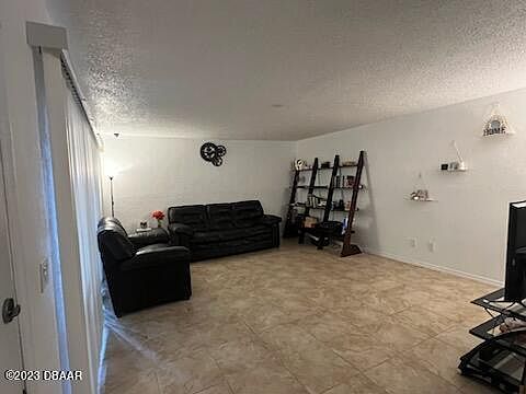 5th image of 141 Moonstone Ct