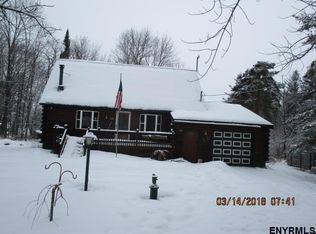 569 Lakeview Rd, Broadalbin, NY 12025