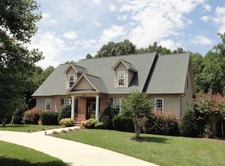 9285 Center Grove Church Rd, Clemmons, NC 27012