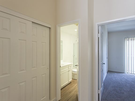 5th image of 3727 & 3737 Grim Ave #3737-6