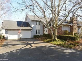 48W051 Country Life Dr, Maple Park, IL 60151